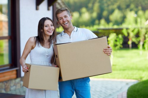 Organized moving process with Finchley Man with Van