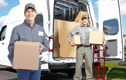 Planning and organizing a commercial move in Finchley